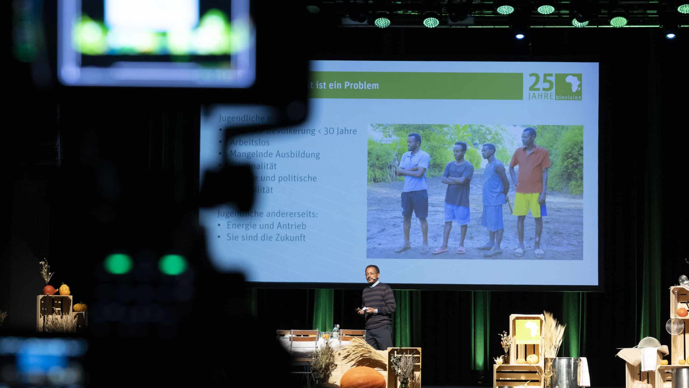 Dr. Tadele Tefera, Projektleiter bei der Partnerorganisation icipe, eröffnete die Reihe der Präsentationen.