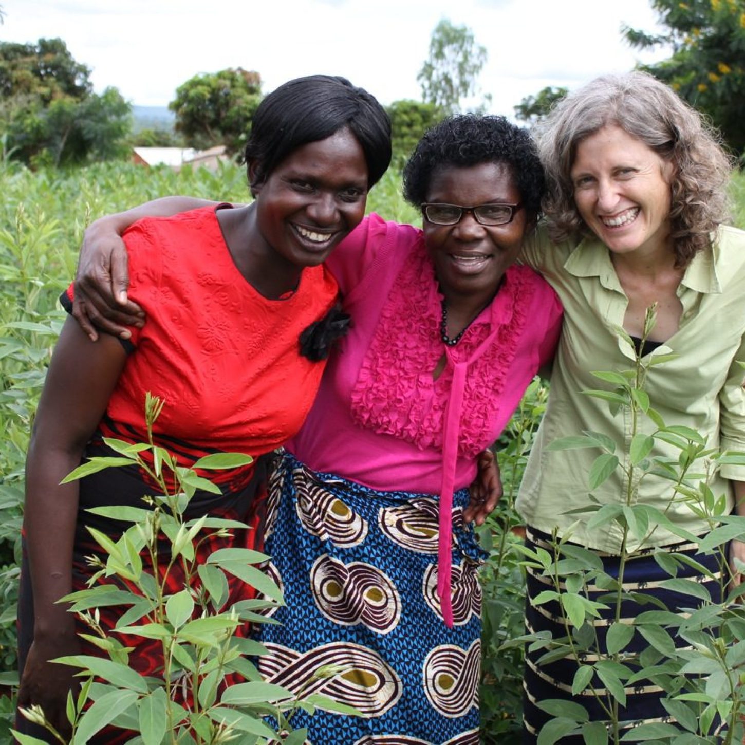 Rachel Bezner Kerr; Lizzie Shumba und Esther Lupafya von SFHC Malawi